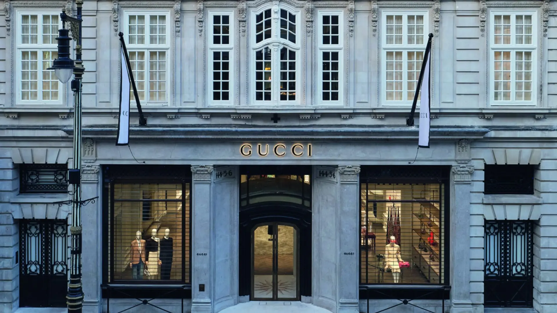 Gucci store front